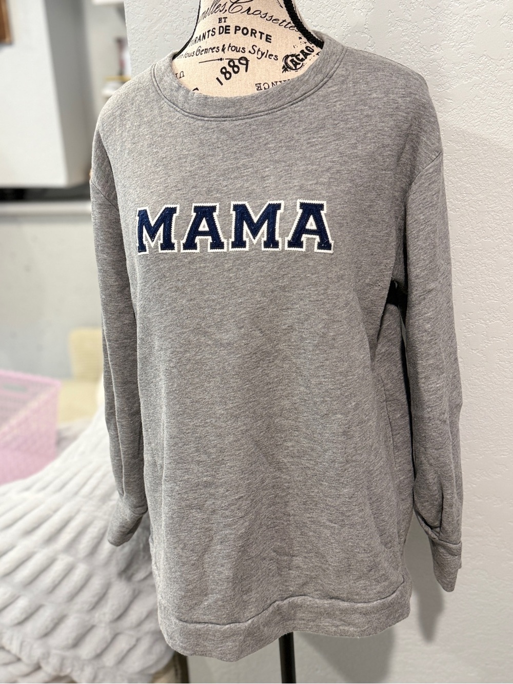 Isabel Maternity Gray MAMA Graphic Maternity Sweatshirt Size Medium - Picture 3 of 8